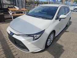 2021 Toyota Corolla Touring WxB Hybrid ZWE211W White