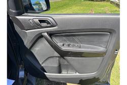 2020 Ford
Everest Titanium