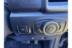 2020 Ford
Everest Titanium