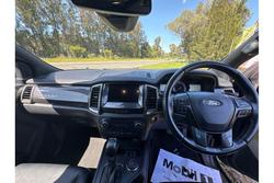 2020 Ford
Everest Titanium