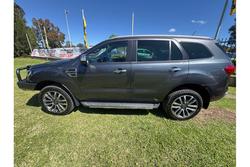 2020 Ford
Everest Titanium