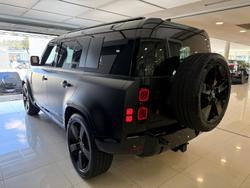 2025 Land Rover
Defender 110 D350 X-Dynamic HSE