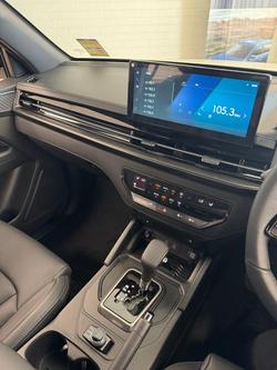 2025 KGM Musso Ultimate Q261 MY26 4X4 Dual Range Grand White