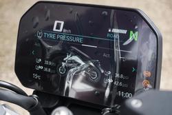 2025 BMW R 1300 R Performance