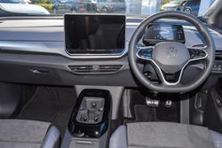 2025 Volkswagen ID.5 Pro E2 MY25 Glacier White/Black Roof