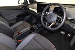 2025 Volkswagen ID.4 Pro E2 MY25 Moonstone Grey/Black Roof