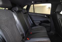 2025 Volkswagen ID.4 Pro E2 MY25 Moonstone Grey/Black Roof
