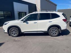 2022 Subaru Forester Hybrid L