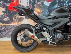 2025 Yamaha YZF-R3 Black