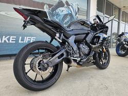 2023 Yamaha YZF-R7LA Black