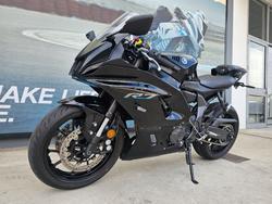 2023 Yamaha YZF-R7LA Black