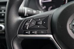 2021 Nissan
                Navara SL
