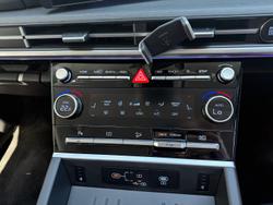 2025 Hyundai
                Santa Fe Hybrid Elite