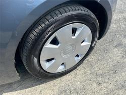 2010 SUZUKI
                SWIFT 