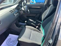 2010 SUZUKI
                SWIFT 