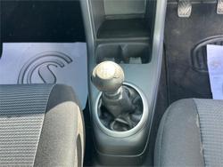 2010 SUZUKI
                SWIFT 