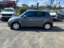 2010 SUZUKI
                SWIFT 
