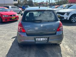 2010 SUZUKI
                SWIFT 