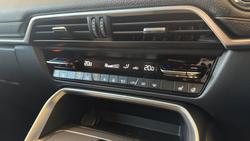 2025 Mazda CX-80 G40e GT