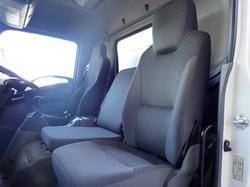2017 ISUZU FRR 107-210 WHITE