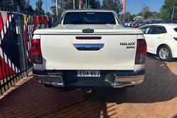 2019 Toyota
Hilux SR5
