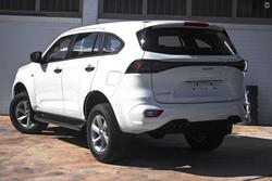 2025 Isuzu
MU-X LS-M