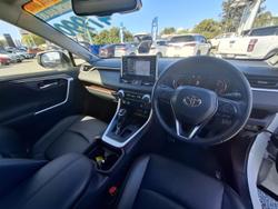 2021 Toyota
                RAV4 Cruiser