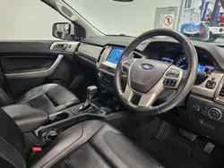 2018 Ford
Everest Trend