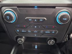 2018 Ford
Everest Trend