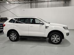 2018 Ford
Everest Trend