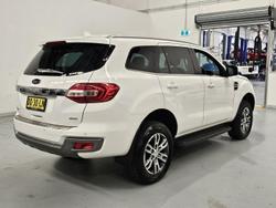 2018 Ford
Everest Trend