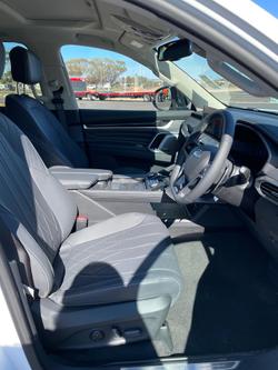 2025 LDV D90 Executive