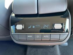 2025 LDV D90 Executive