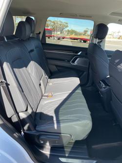 2025 LDV D90 Executive