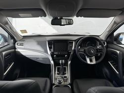 2024 Mitsubishi
                Pajero Sport GLS