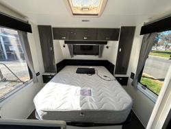 2016 Majestic Navigator
