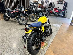 2025 Royal Enfield 2025 ROYAL ENFIELD 650CC INTERCEPTOR BEAR 650 WILD HONEY