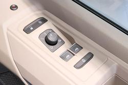 2025 Volkswagen Multivan TDI360 Life