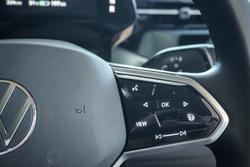 2025 Volkswagen ID. Buzz Pro BEV560