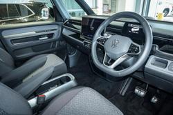 2025 Volkswagen ID. Buzz Pro BEV560