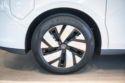 2025 Volkswagen ID. Buzz Pro BEV560