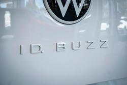 2025 Volkswagen ID. Buzz Pro BEV560