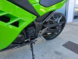 2013 Kawasaki NINJA 300 Green