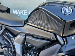 2022 Yamaha YZF-R7LA Black