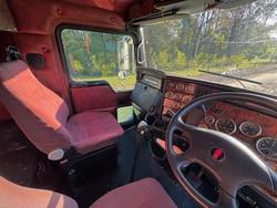 2010 Kenworth
T402 It Bunk, Cummins Isx, 465K Kms On Crate Motor, 18Sp