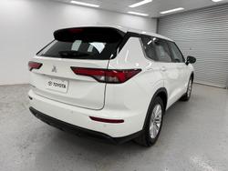 2022 Mitsubishi Outlander ES ZM MY22.5 White