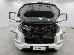 2022 Mitsubishi Outlander ES ZM MY22.5 White