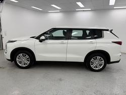 2022 Mitsubishi Outlander ES ZM MY22.5 White