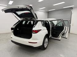 2022 Mitsubishi Outlander ES ZM MY22.5 White