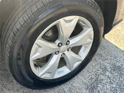 2013 SUBARU
                FORESTER 2.5i-L